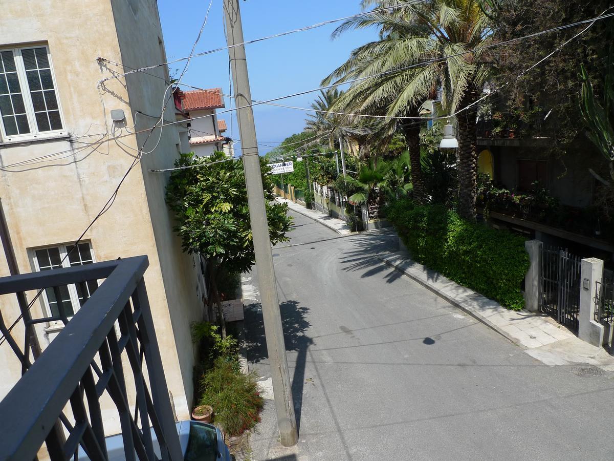 B&B Il Nido Санта Доменика Екстериор снимка